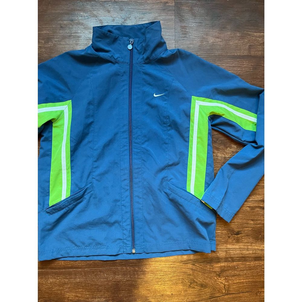 Nike windbreaker M 8-10